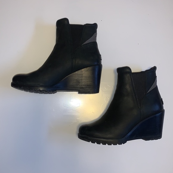 Sorel “Joan Uptown” Black Leather Chelsea Boots - Women’s Size 8 - Picture 2 of 8